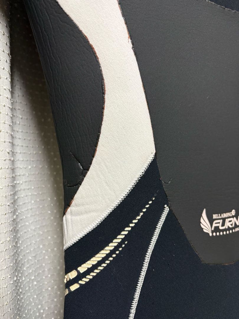 BILABONG(ビラボン)5×3mm セミドライ メンズMLサイズ