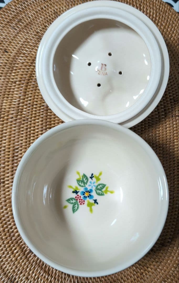 ツェラミカ、ポーランド食器、ポーリッシュポタリー、ＶＥＮＡ、うさぎ