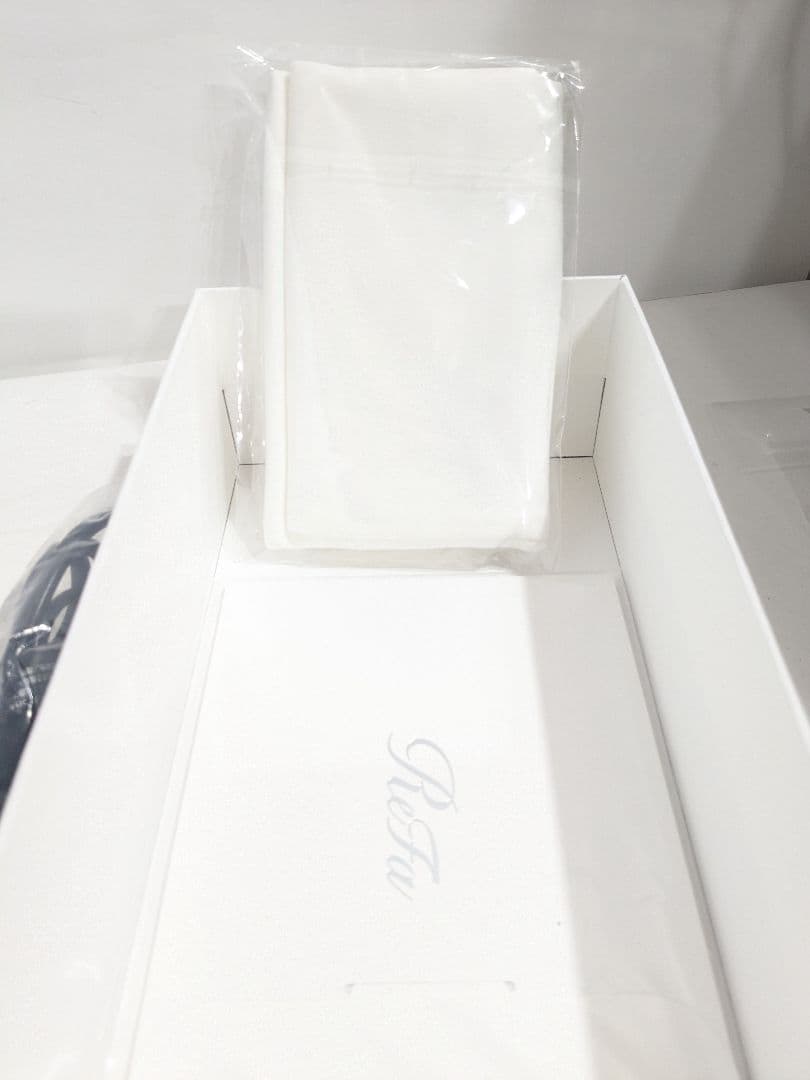 極美品　リファ　ReFa リファビューテック ドライヤー SE　RE-BX-03