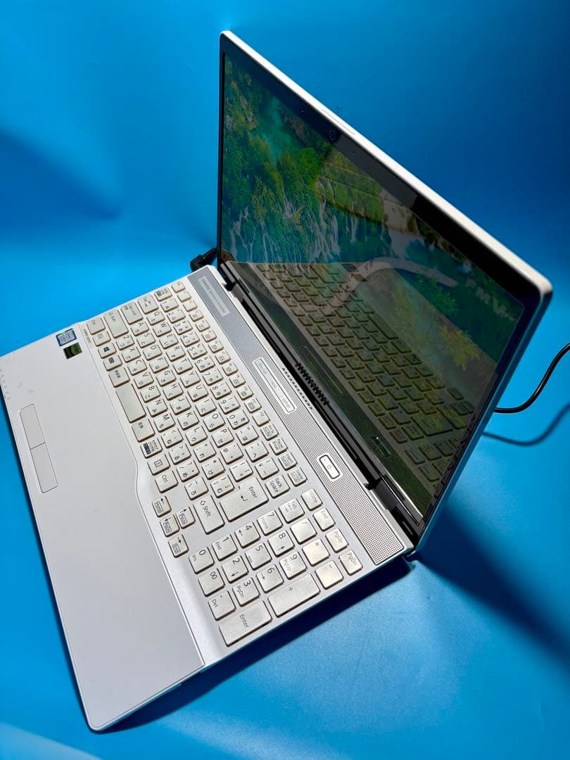 富士通 LIFEBOOK AH53/C2 i7 32GB 2TB SSD