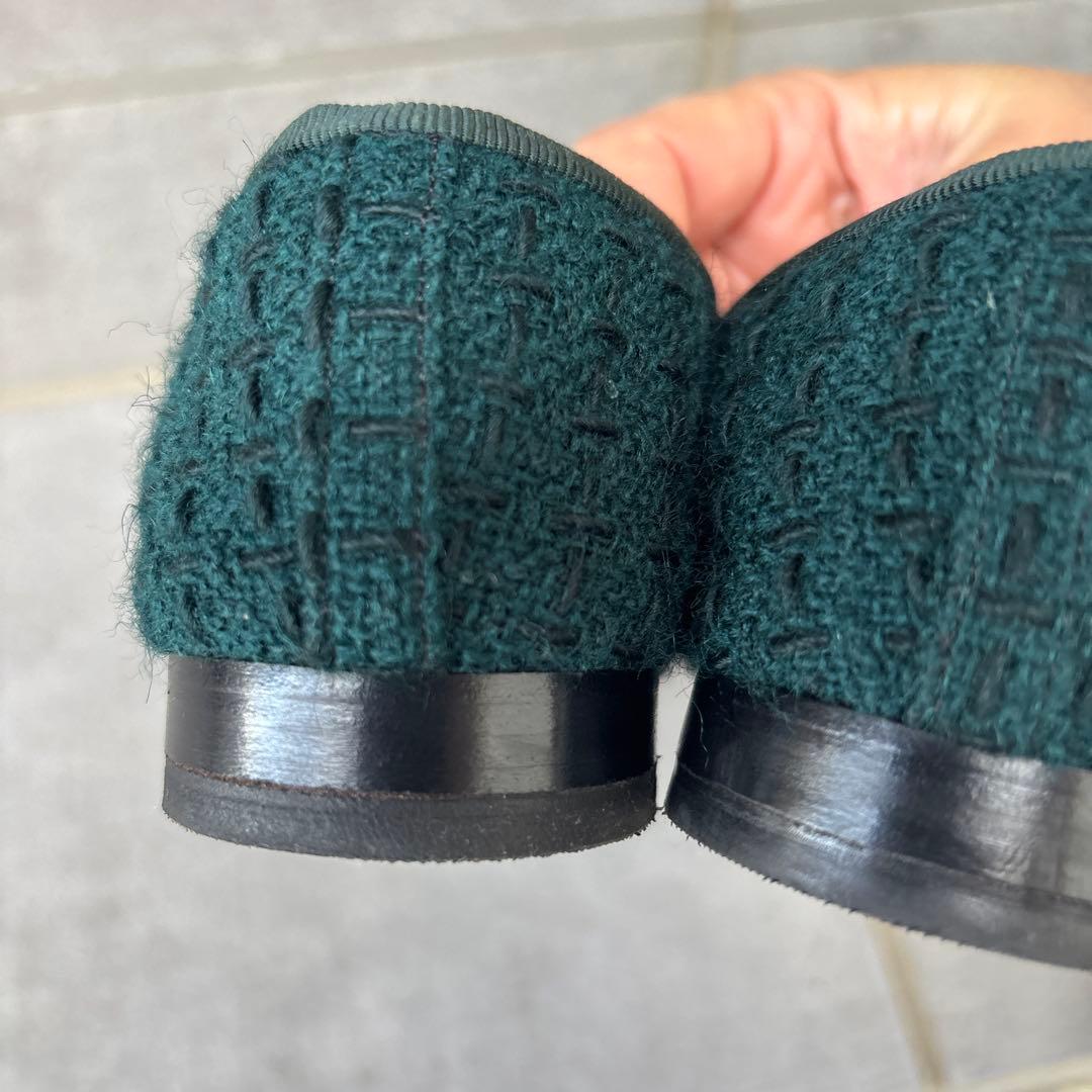 CHANEL ダークグリーン フラットシューズ