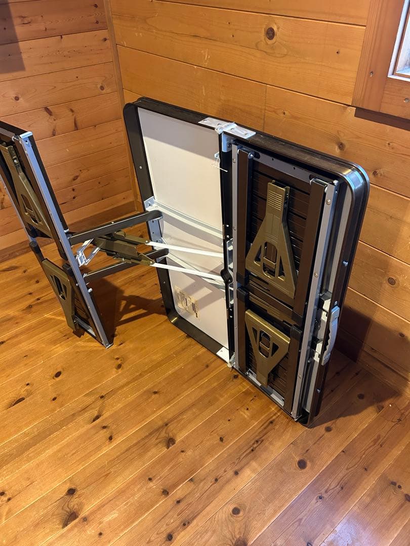 アウトドア　折りたたみテーブルチェアセット　木目調