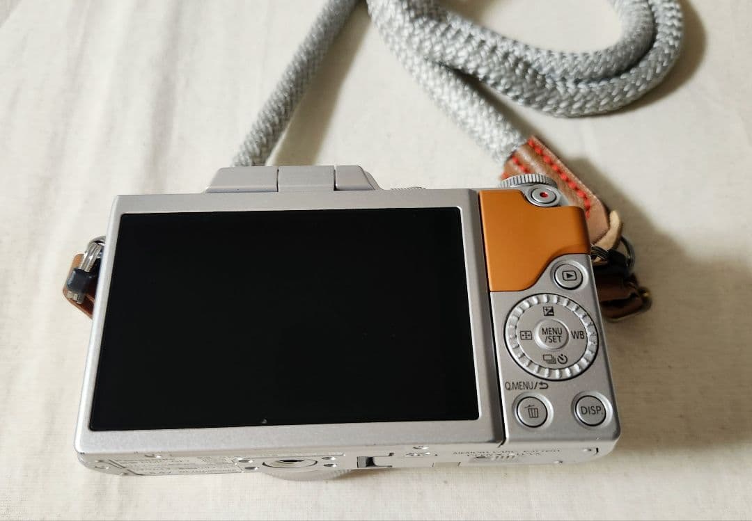 PanasonicLUMIX DMC-GF7Wブラウン パンケーキレンズつき