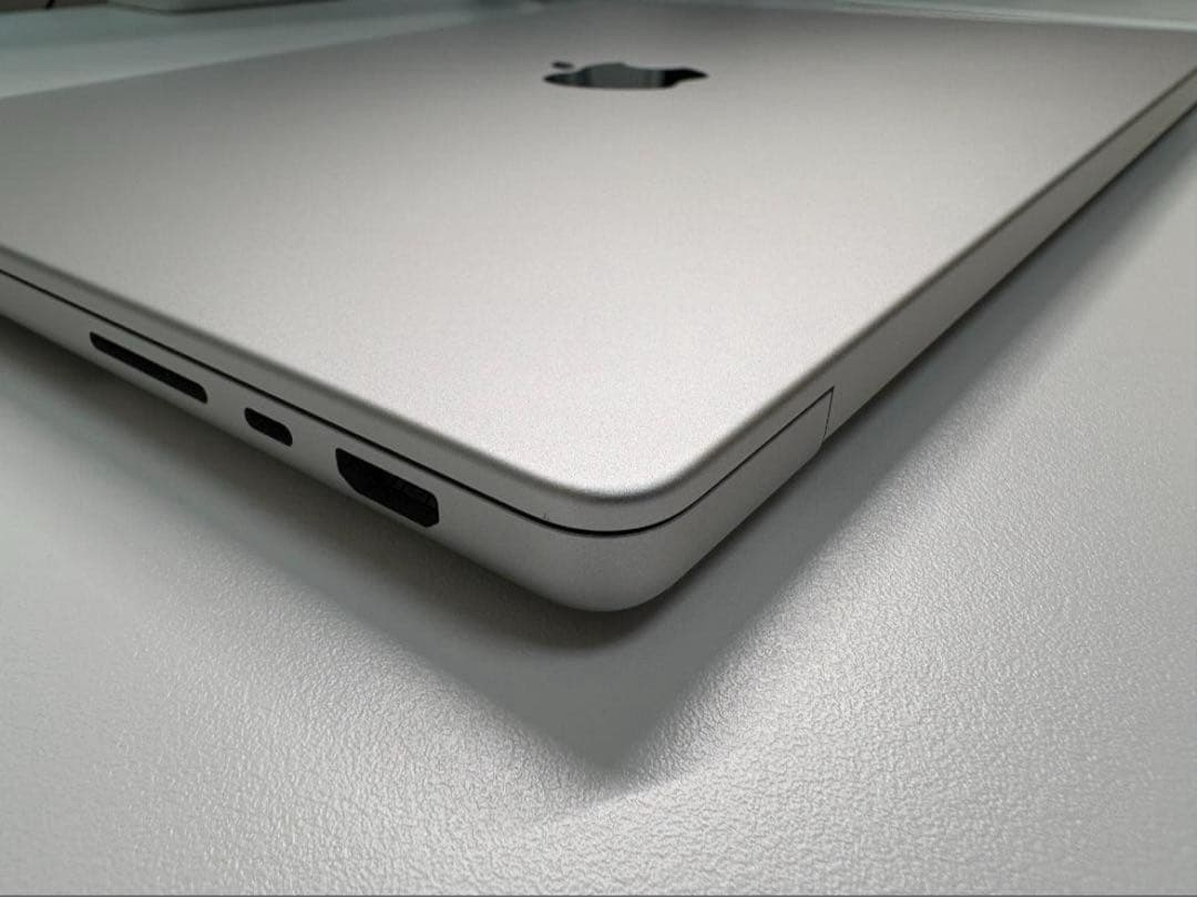 MacBook Pro 14インチ M2 Pro 16GB/1TB