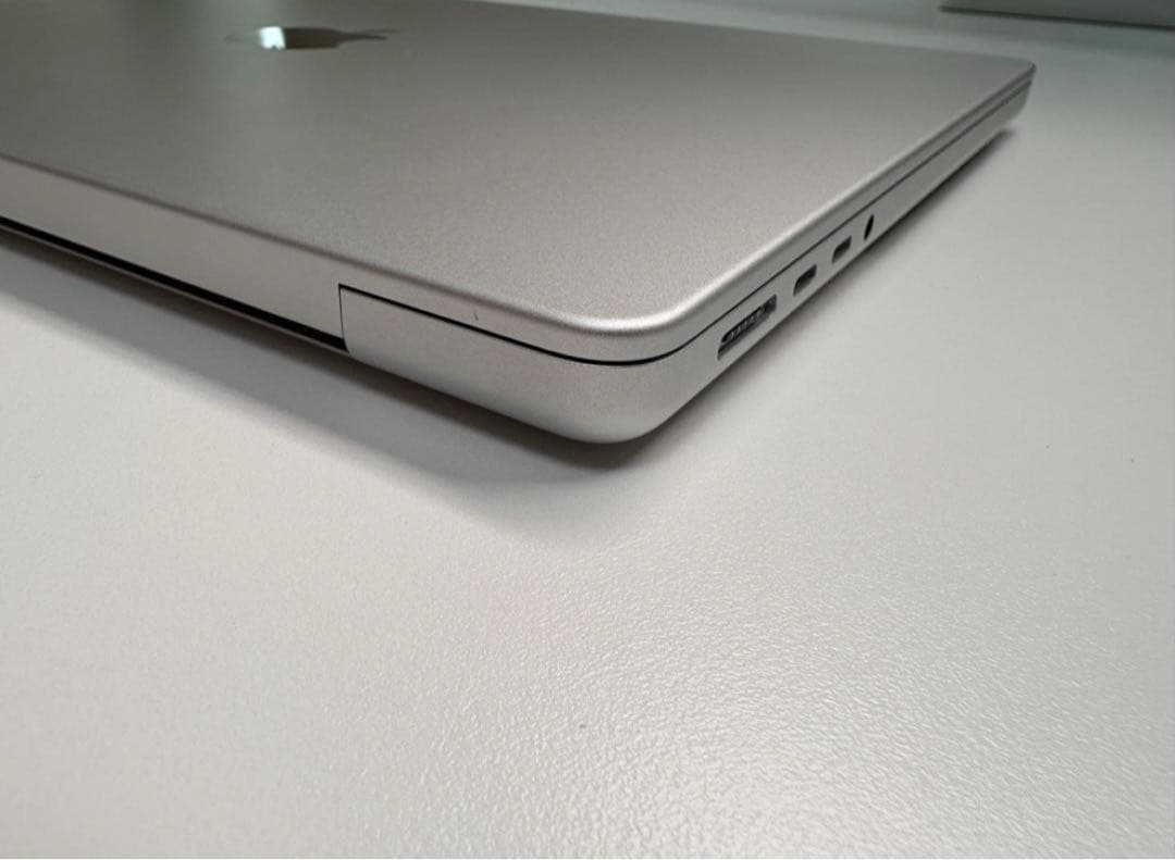 MacBook Pro 14インチ M2 Pro 16GB/1TB