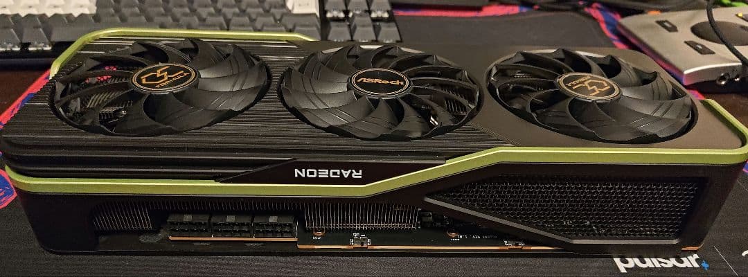 グラフィックボード・グラボ・ビデオカード Radeon rx6950XT ASRock