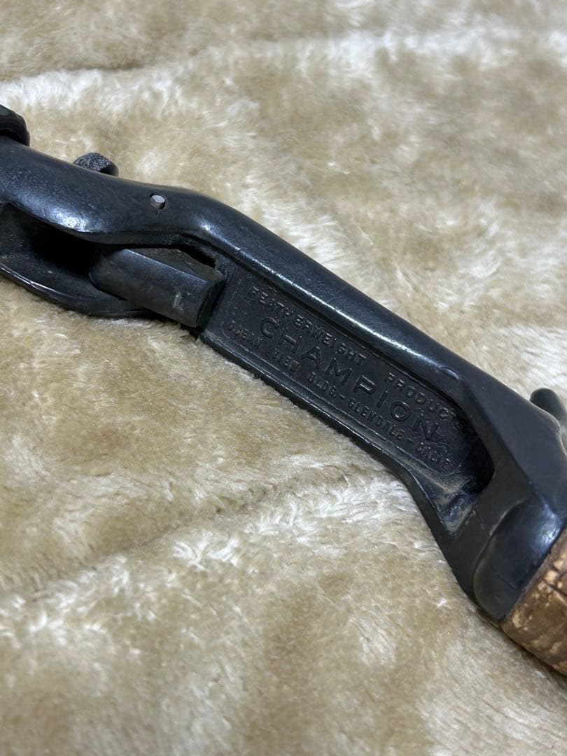 フェザーウェイトチャンピオングリップオールド