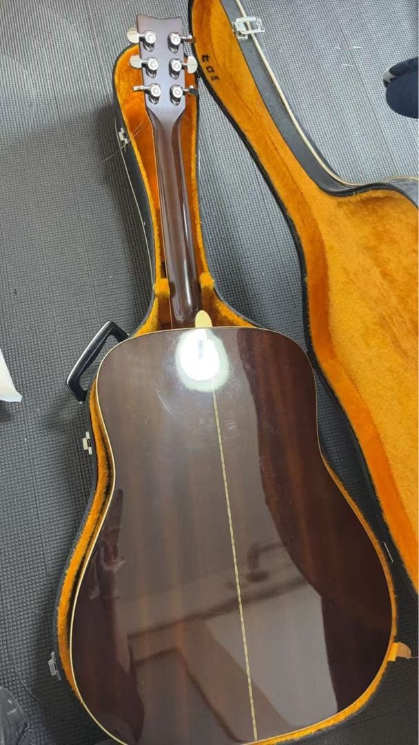 Yamaha アコースティックギター FG201 ハードケース付き