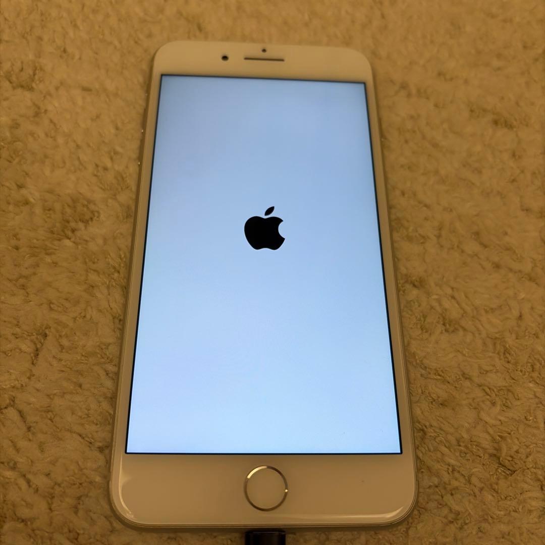 Apple iPhone 8 Plus シルバー 256GB