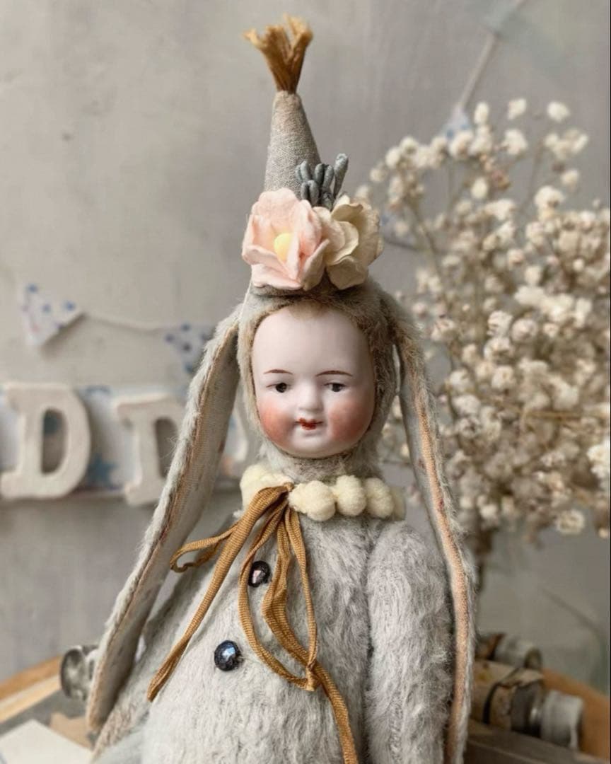 ロシアアーティスト作品　うさぎドール