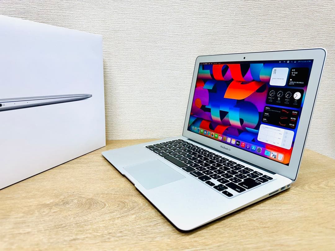 MacBook Air【MacOS2022年／MacOffice／新品バッテリー