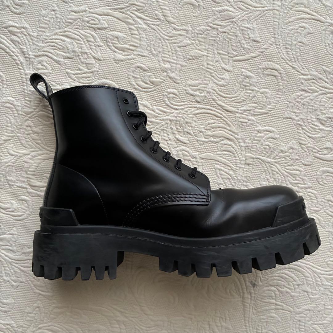 靴 Eyy Balenciaga Strike Lace-up Boots