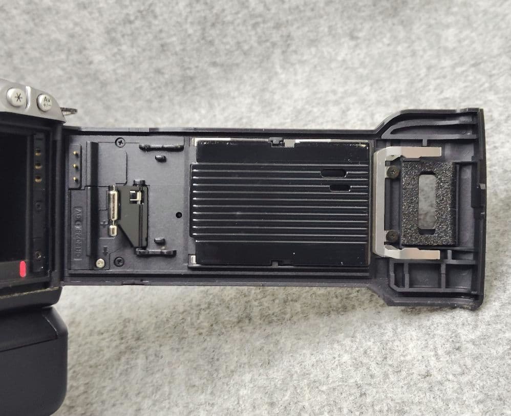 Canon EOS Kiss III L　標準ズームレンズ　バッテリーパック付