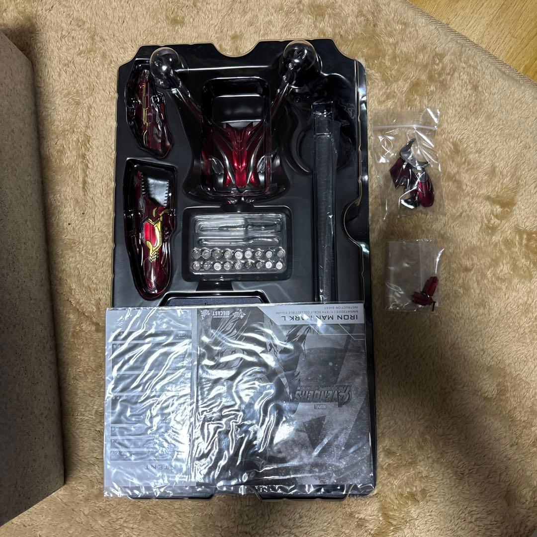 ホットトイズ　アイアンマン　マーク50 アベンジャーズ　インフィニティウォー