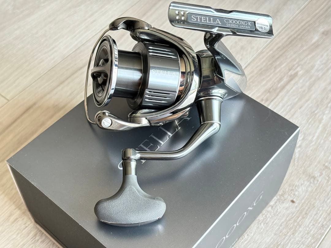 【美品】シマノ　22 ステラ　c3000xg
