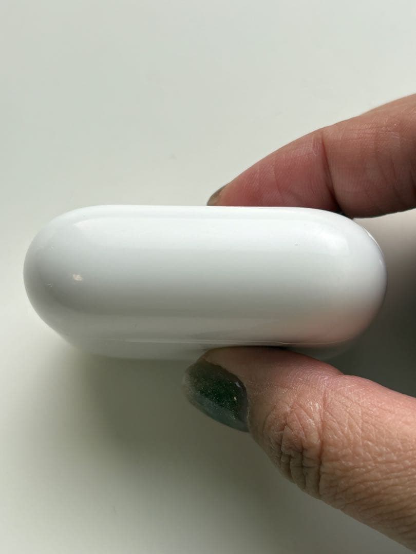 Apple AirPods Pro 2 本体 ホワイト 充電ケーブル付き