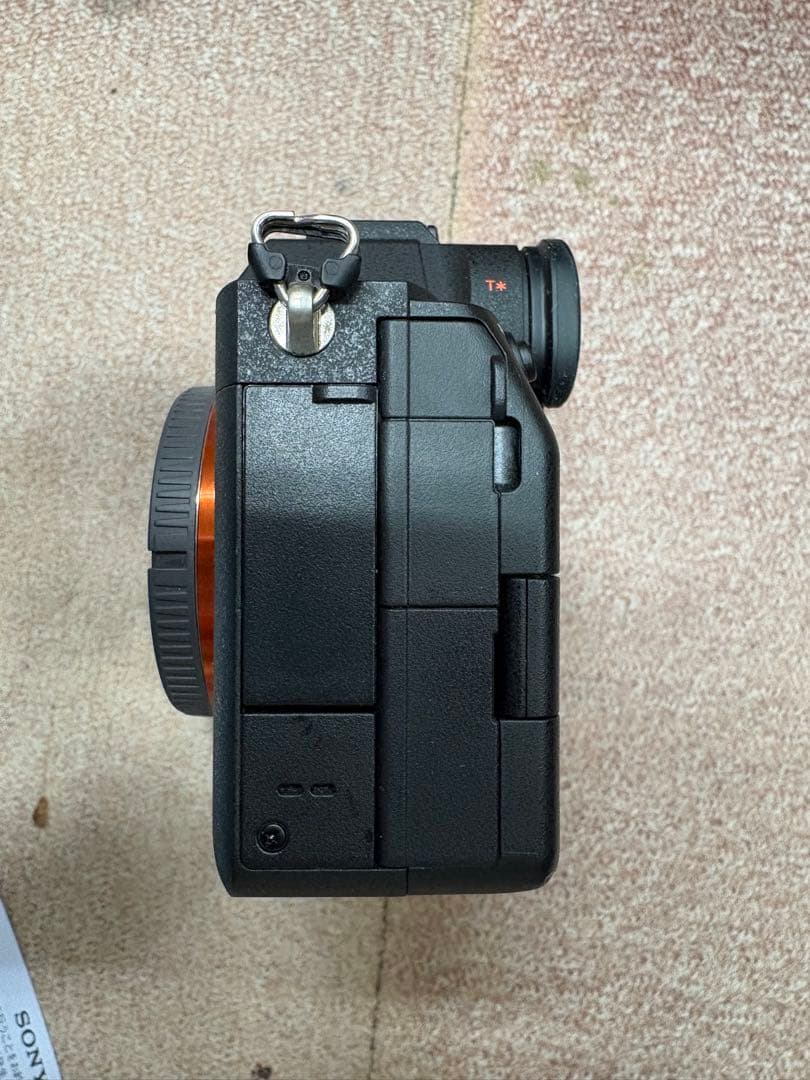 Sony α7 ミラーレスカメラ ILCE-7M4 低シャッター回数