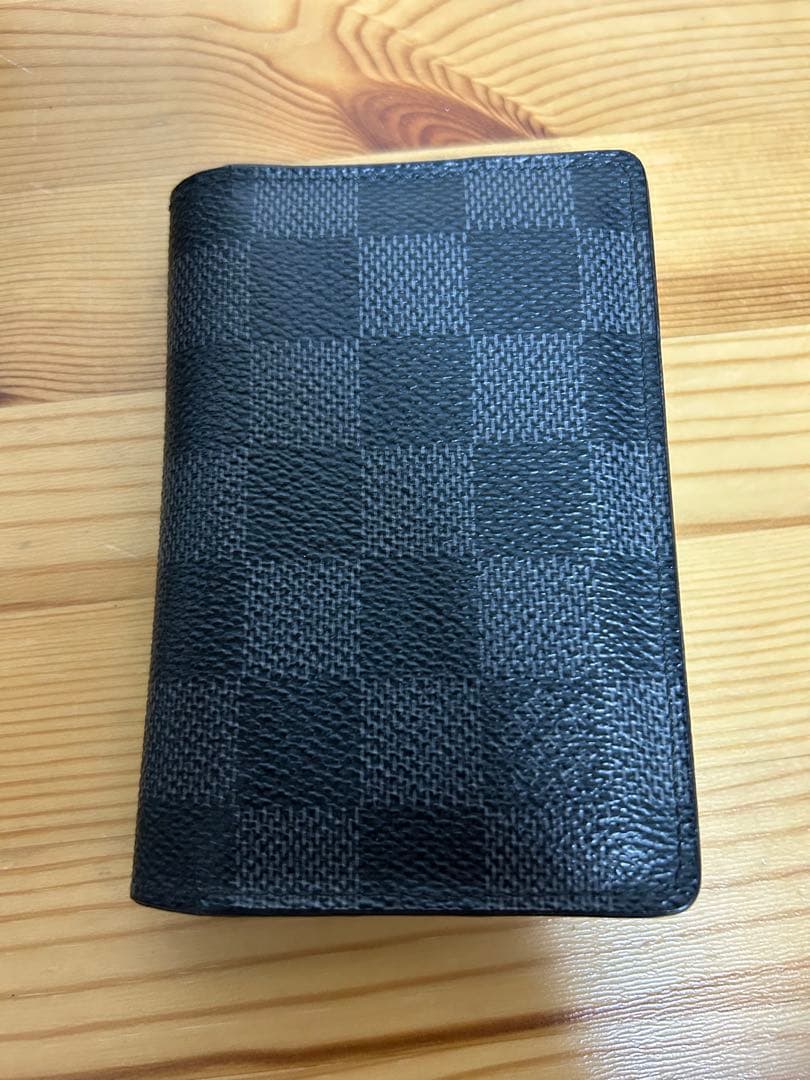 Louis Vuitton／ルイヴィトン　グラフィット 名刺入れ