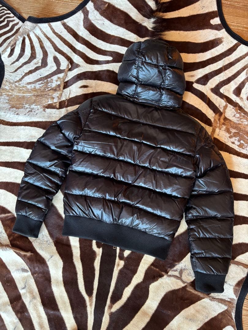 は*う様 MONCLER モンクレール　CESAR セザール　ダウンジャケット