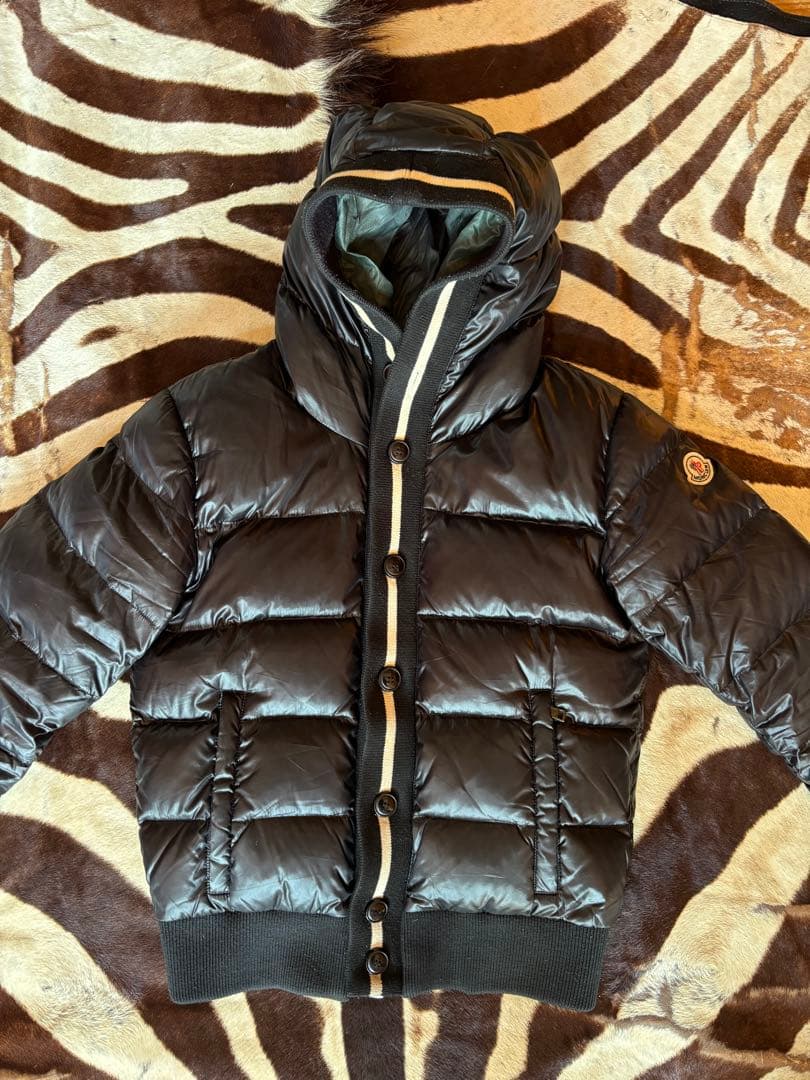 は*う様 MONCLER モンクレール　CESAR セザール　ダウンジャケット