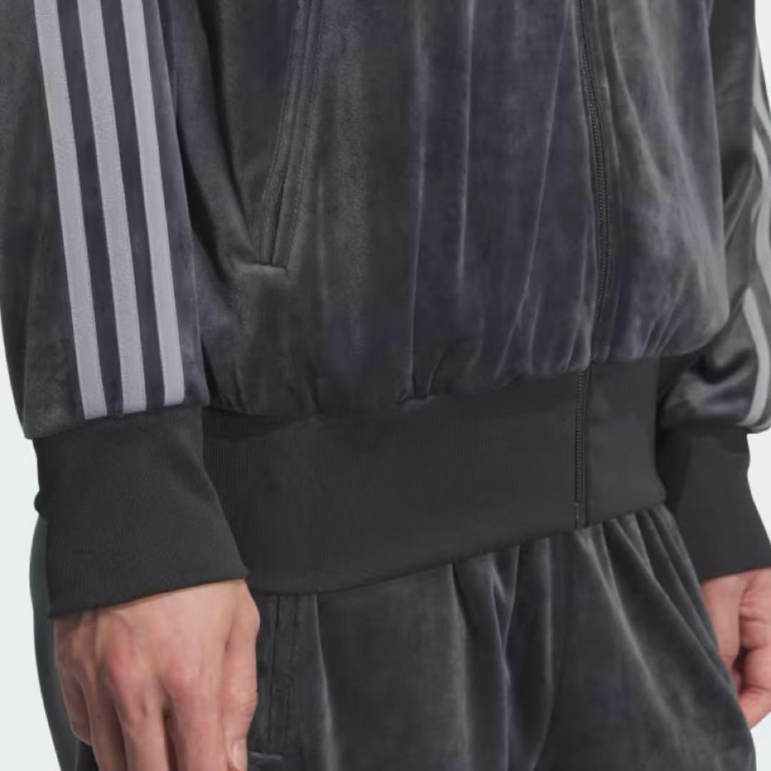 激レア【公式完売】アディダス トラックトップ ベロア　ダークグレー　M すぐ発送