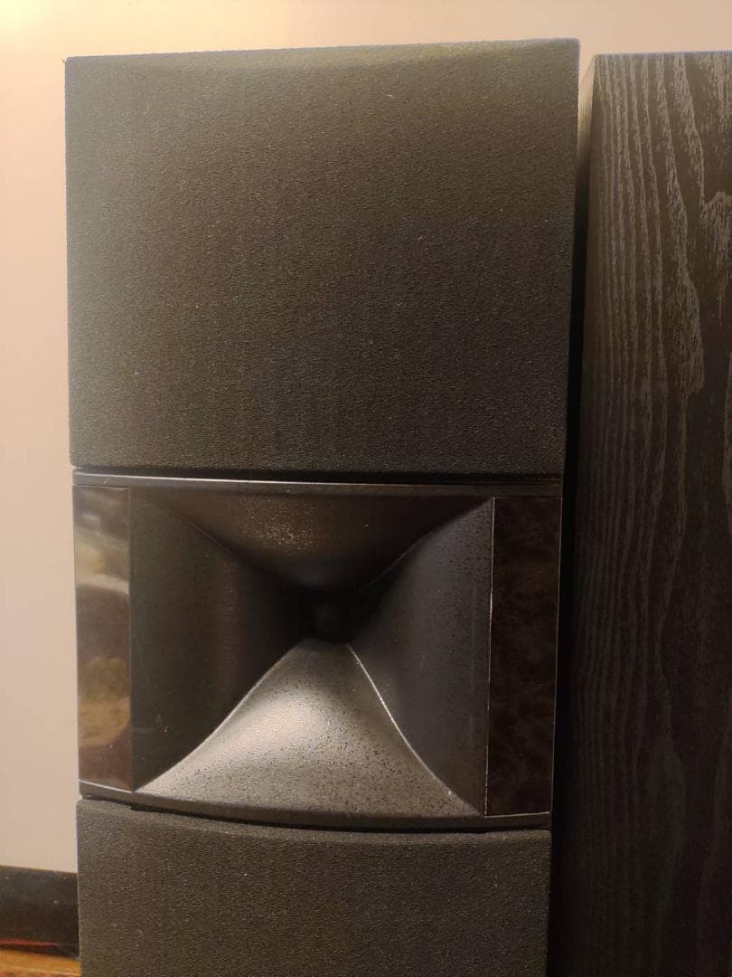 完動美品　【左1本】　JBL SVA1600 ホーン型スピーカー　（右別売）