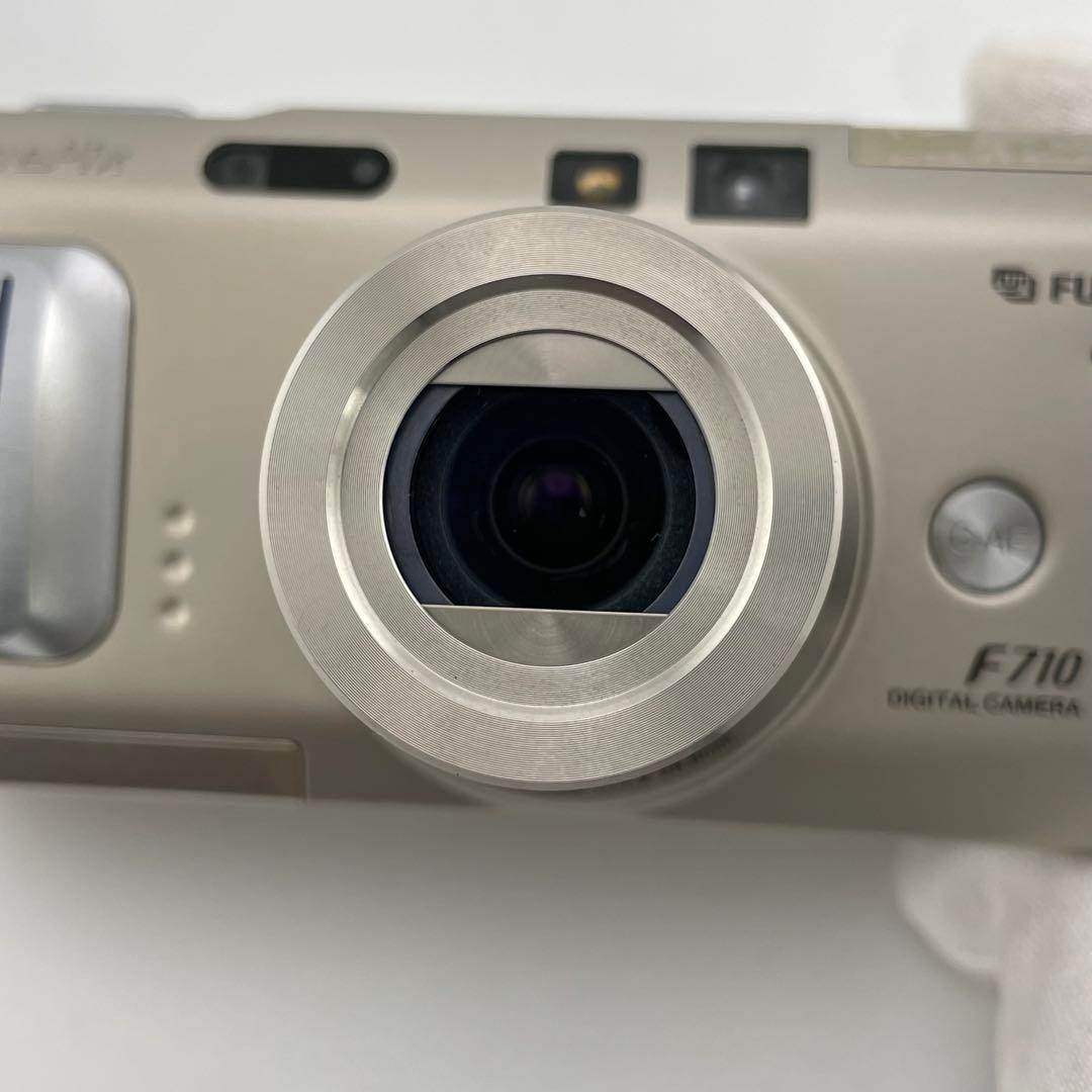 実写美⭕️やや訳あり【動作確認済み】Fujifilm FinePix F710
