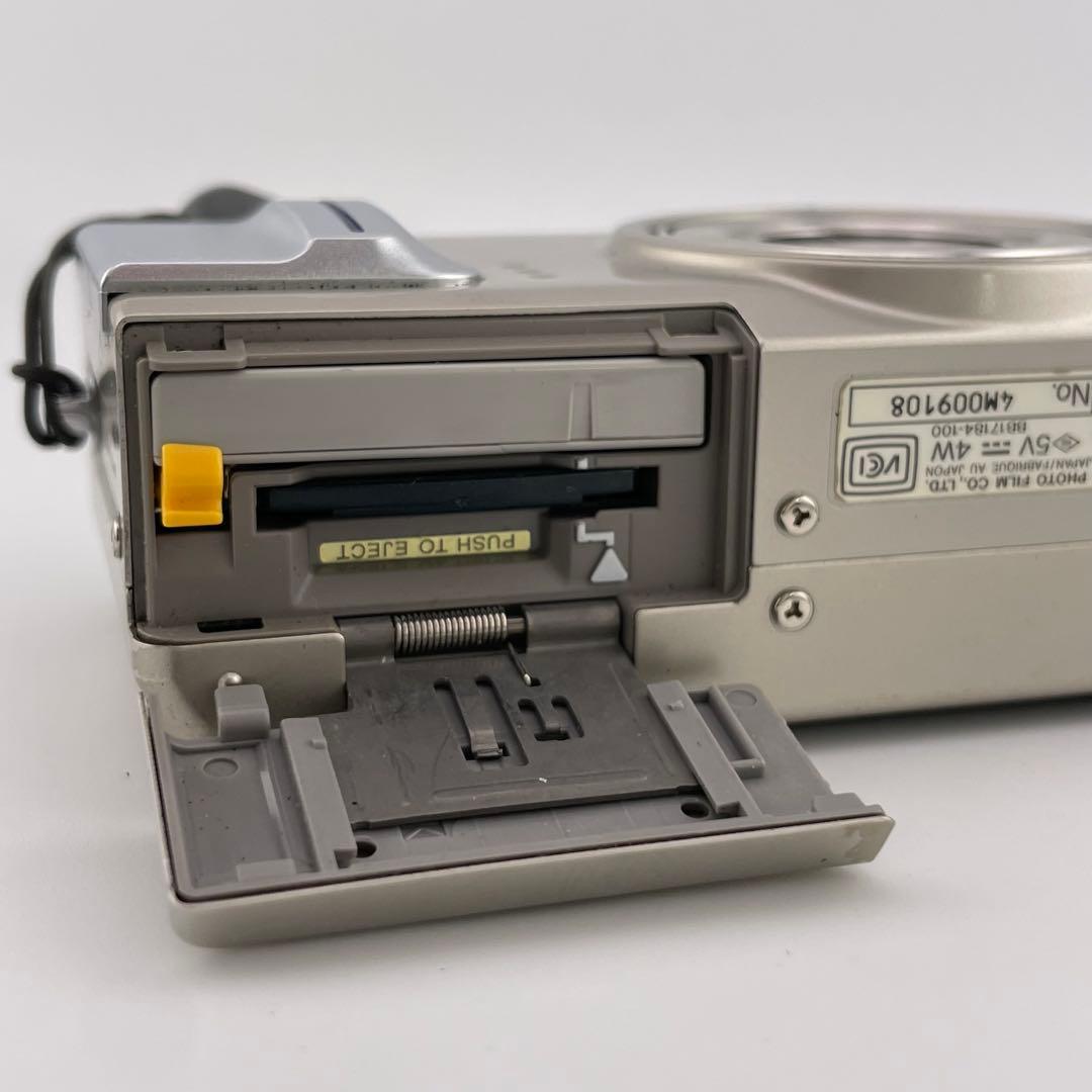 実写美⭕️やや訳あり【動作確認済み】Fujifilm FinePix F710