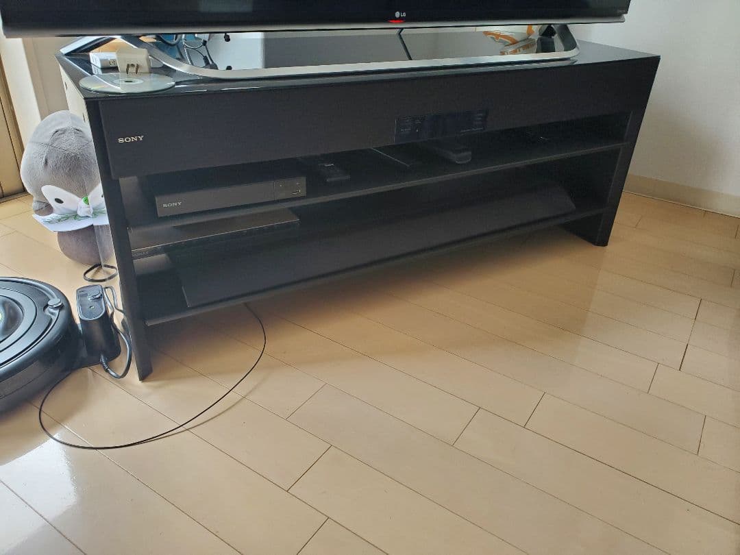 テレビ、再生dvd、スピーカー付きテレビ台、ウーファー、棒スピーカーをセットで