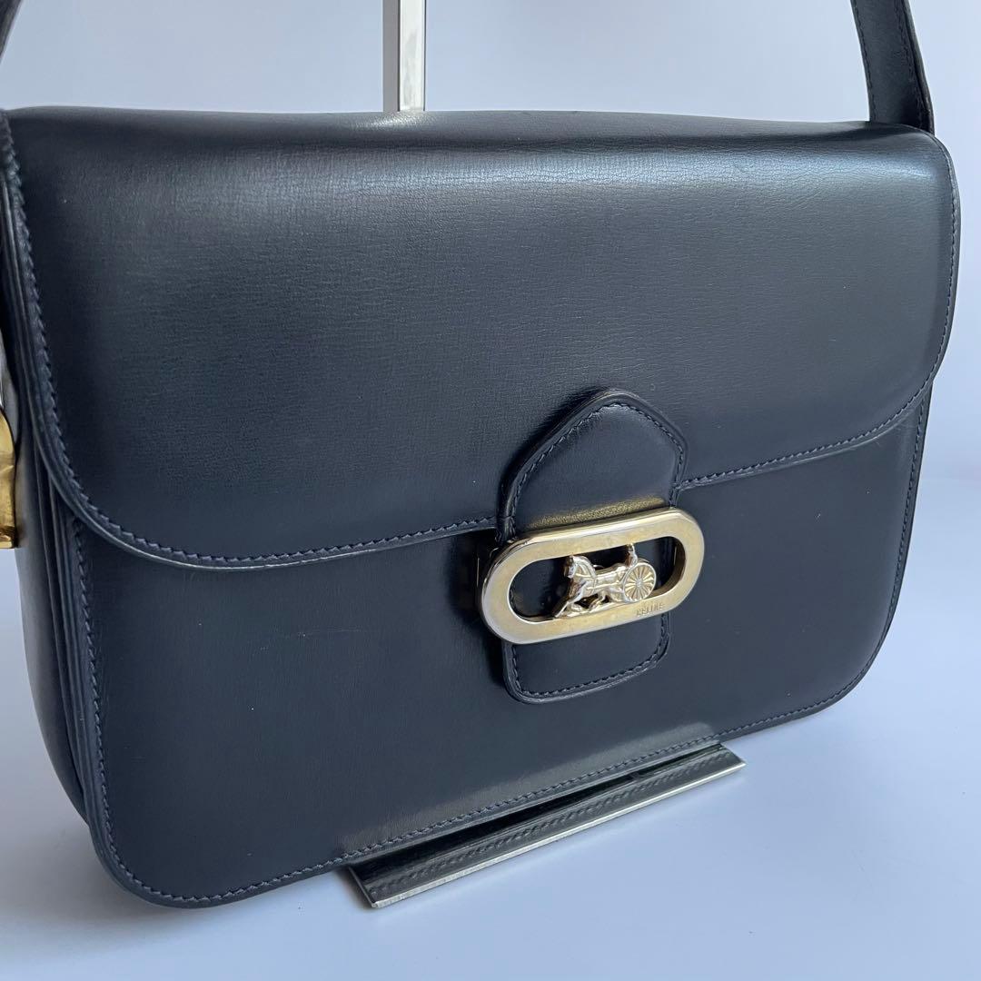 ✨極美品✨　CELINE ショルダーバッグ　馬車金具　紺　レザー　ビンテージ