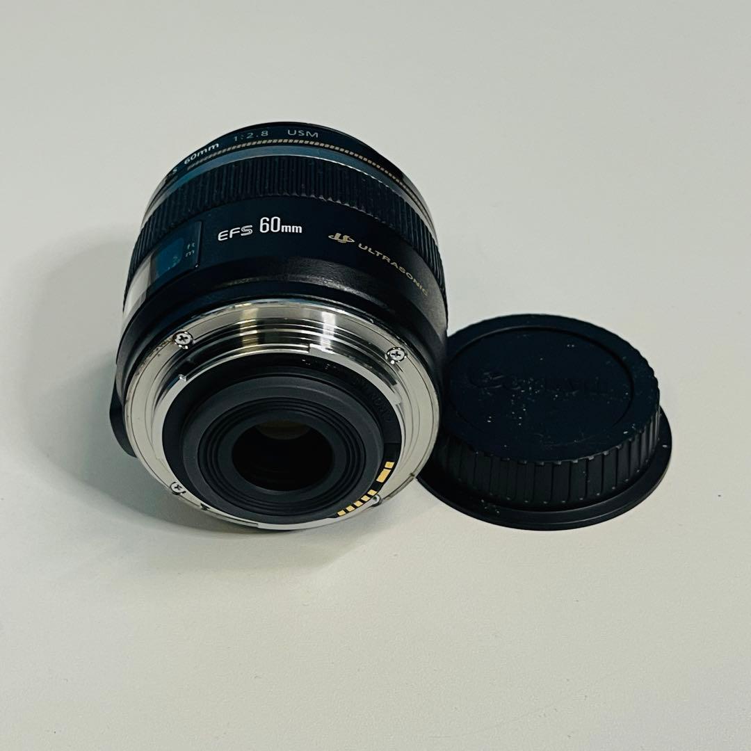 Canon EFS60mm　レンズf/2.8 Macro USM