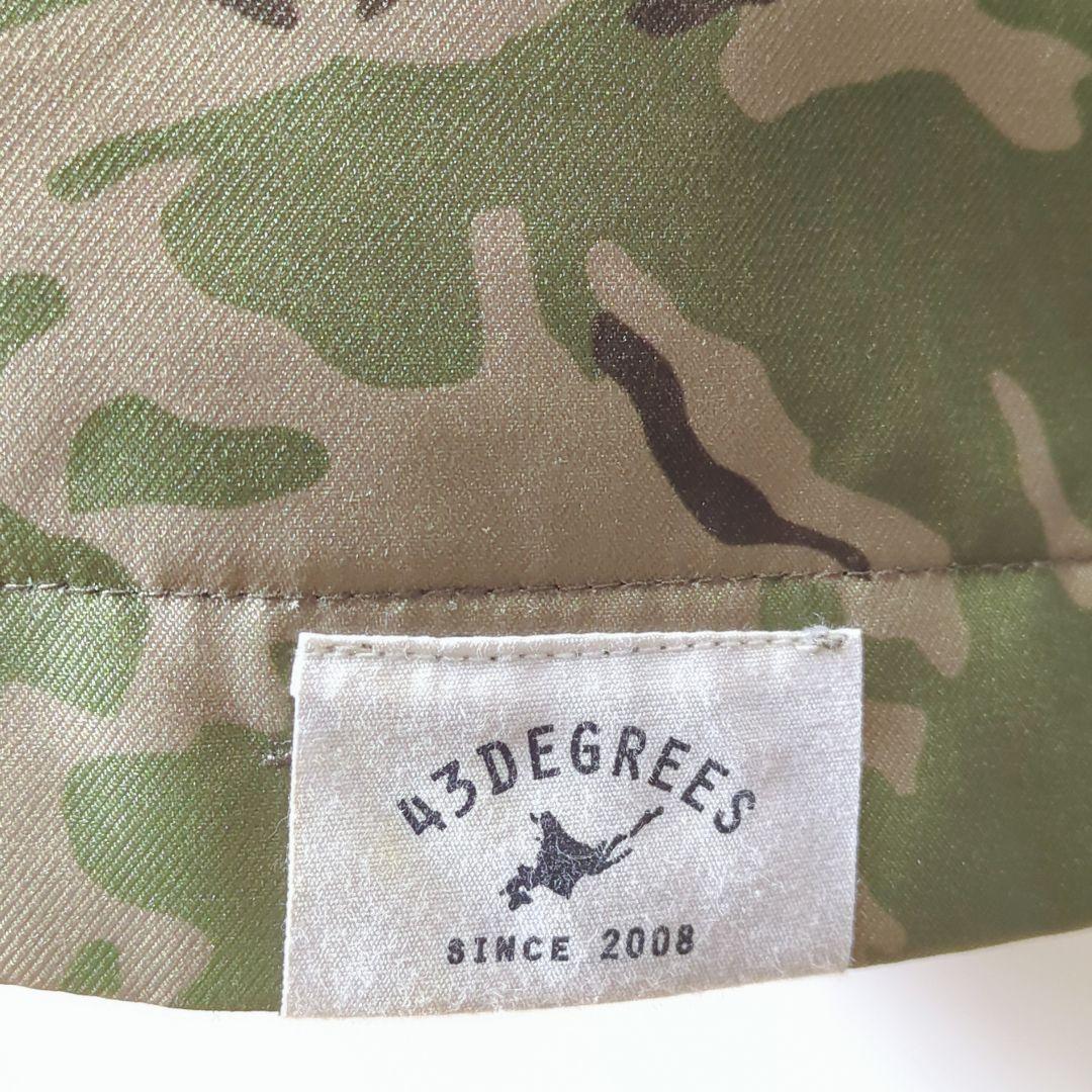 ✨️43d 43DEGREES スノーボードウェア ジャケット カモフラ L