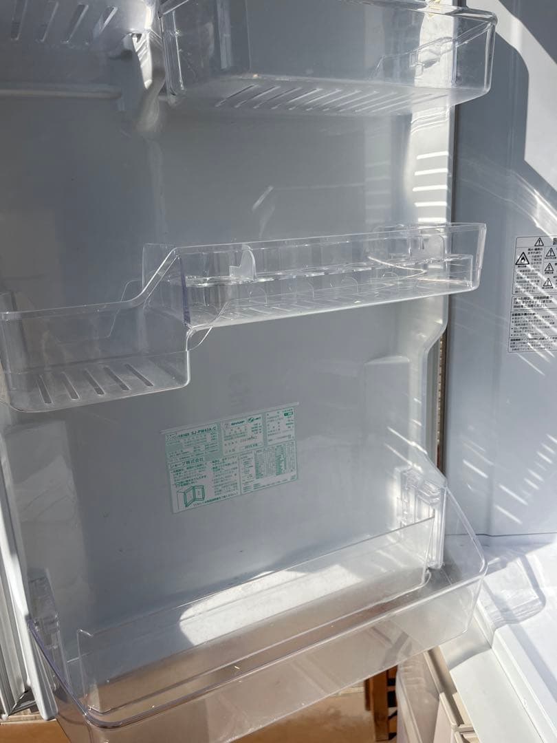 シャープ両開きプラズマクラスター冷蔵庫