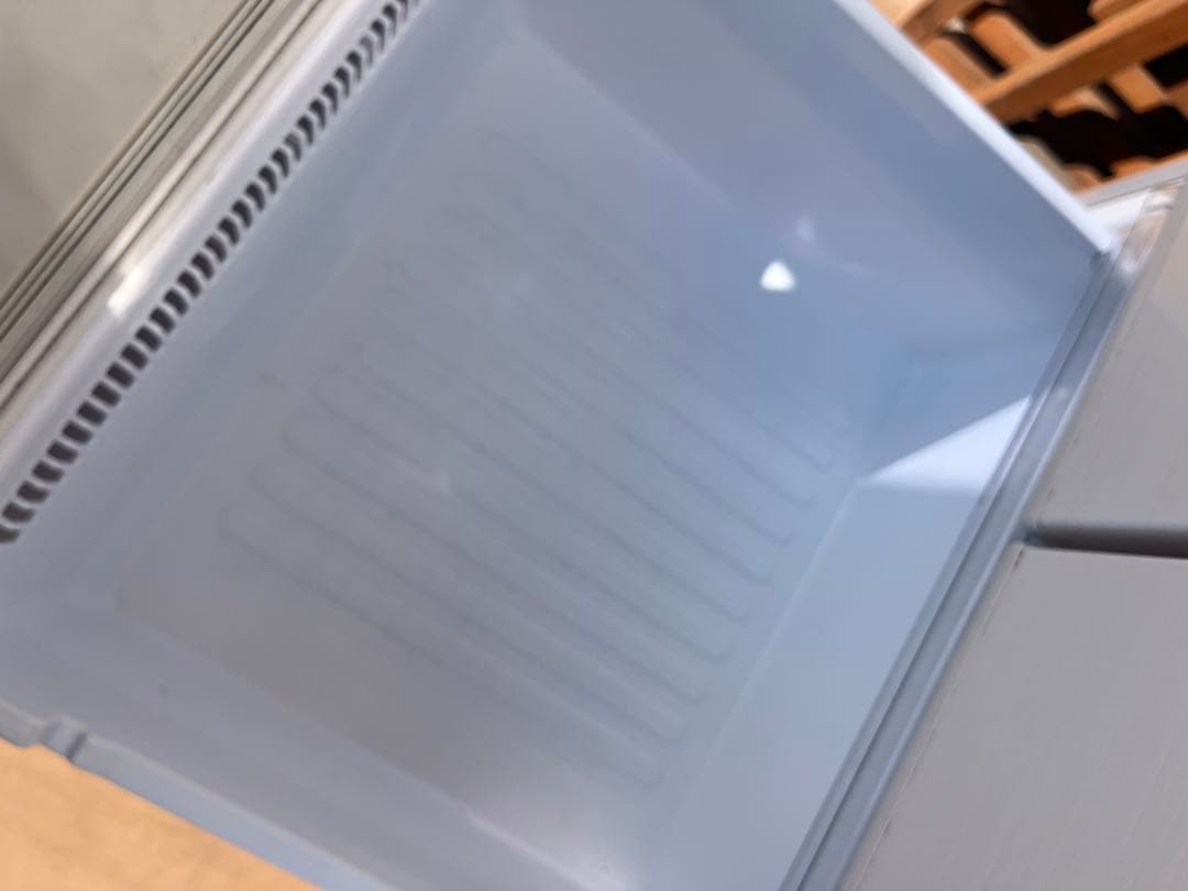 シャープ両開きプラズマクラスター冷蔵庫