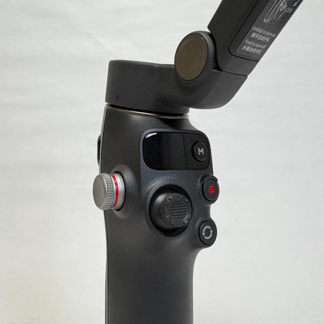 【美品】DJI Osmo Mobile 8 / スマートフォンジンバル