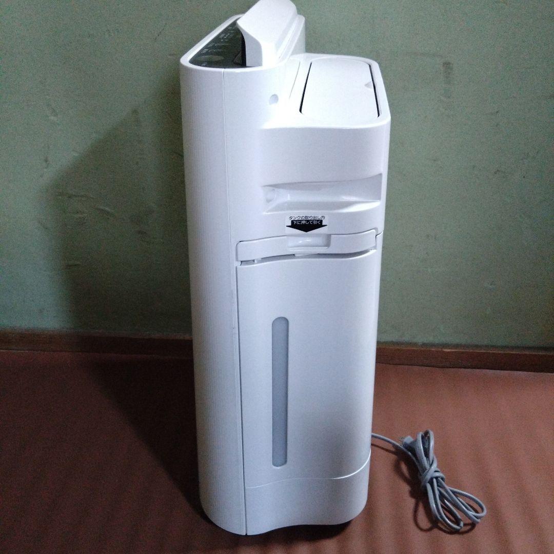 シャープ　加湿空気清浄機　KC-R50-W