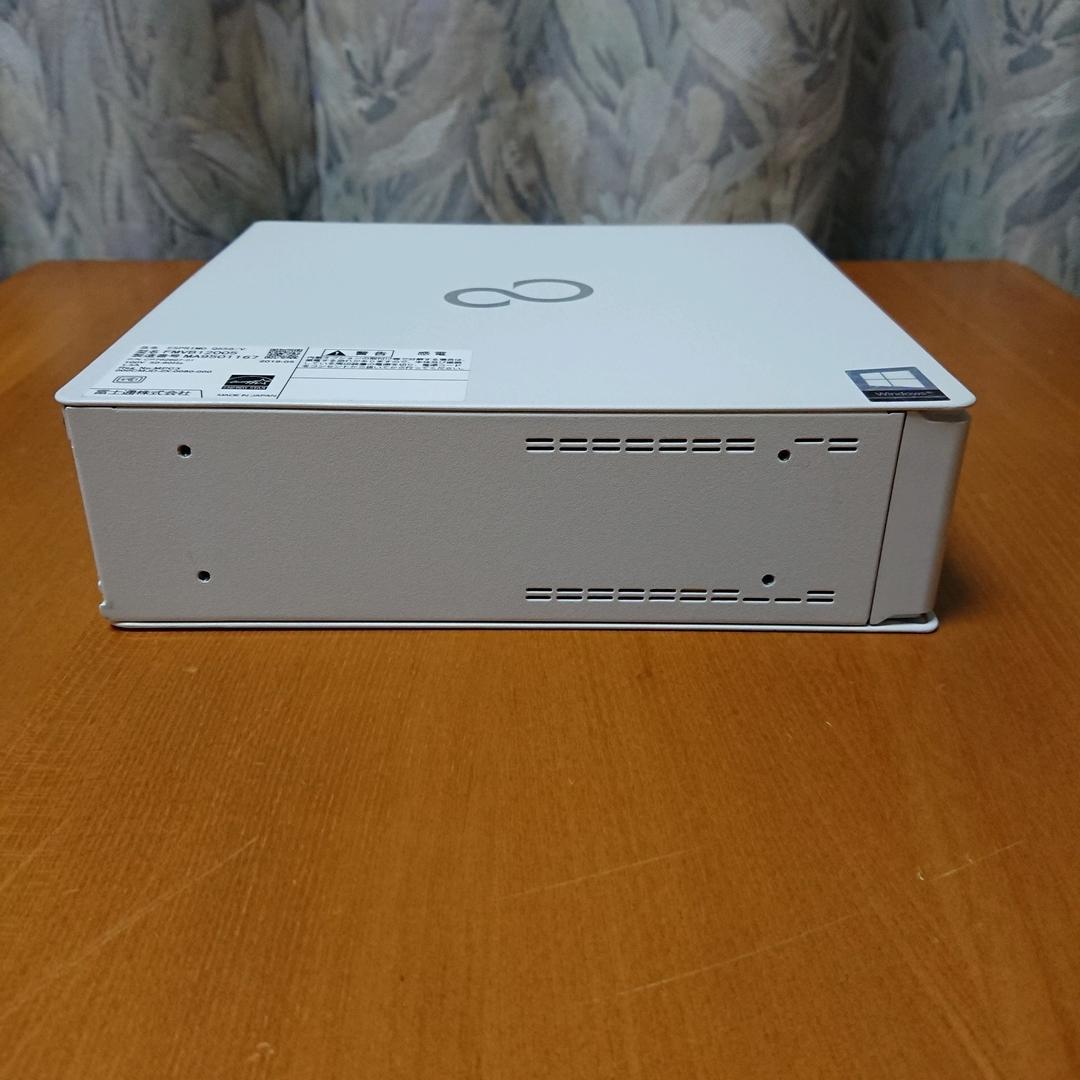 ミニPC　富士通 ESPRIMO Q558/V　intel8世代CPU