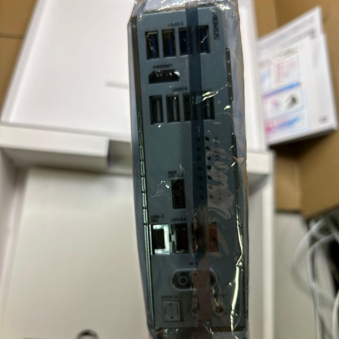 GIGABYTE B850 AORUS STEALTH ICE マザーボード