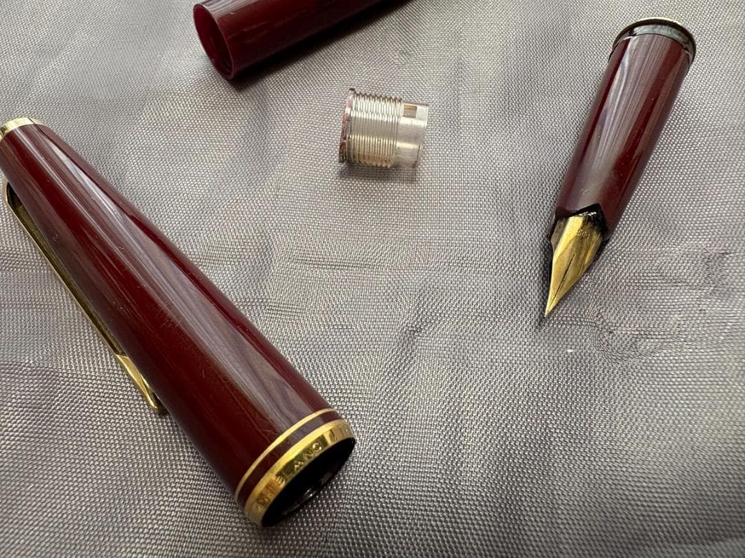 MONTBLANC 万年筆 585 黒　コンバーター&オマケ付