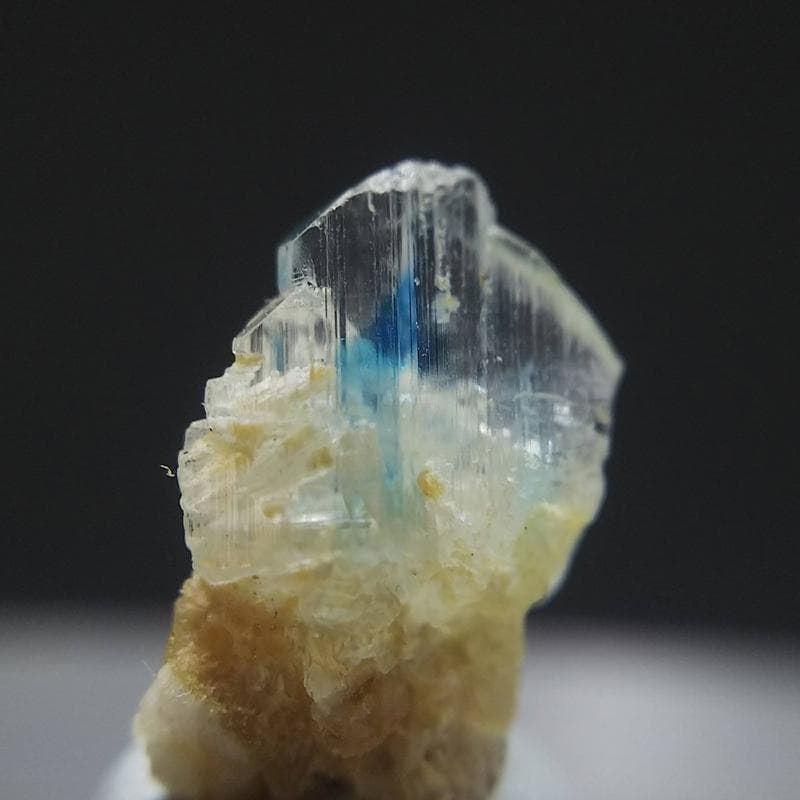 469 ユークレース ちょっとクラスター 結晶 原石 母岩付き