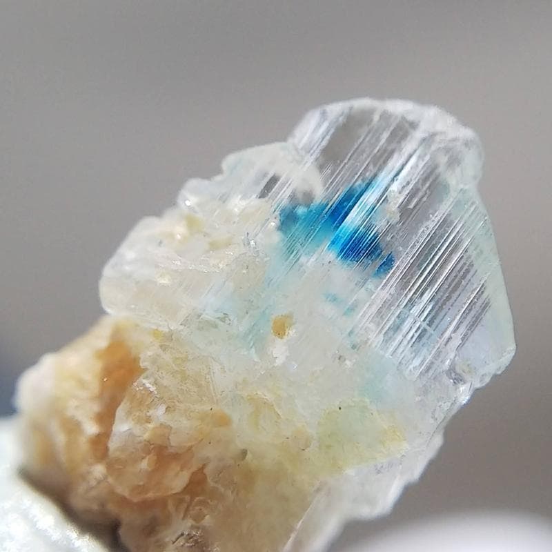 469 ユークレース ちょっとクラスター 結晶 原石 母岩付き