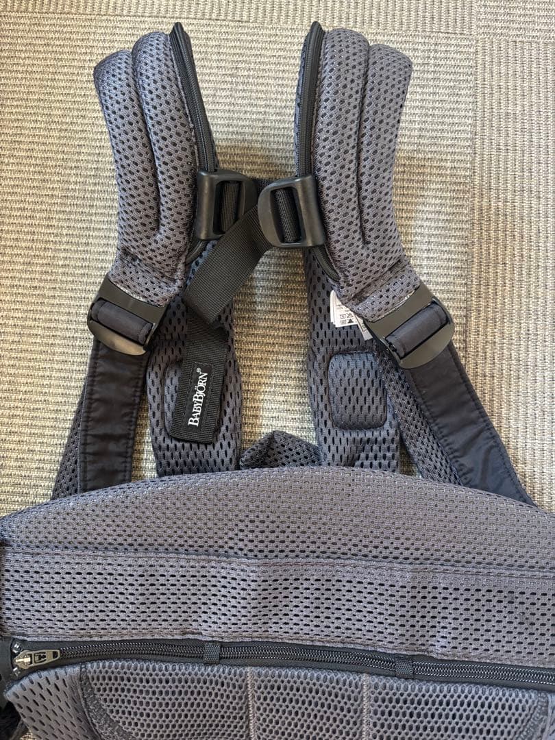 BABYBJÖRN 抱っこ紐 グレー