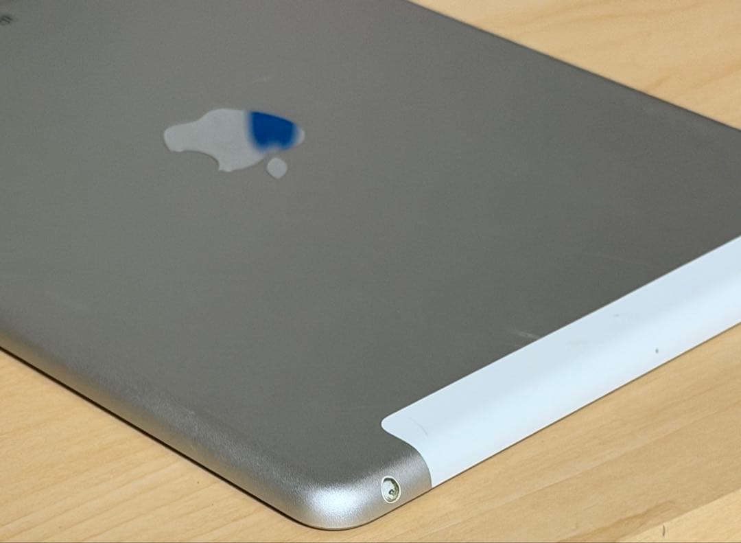 【早い者勝ち!!即時発送商品!!】Apple iPad シルバー 128GB本体