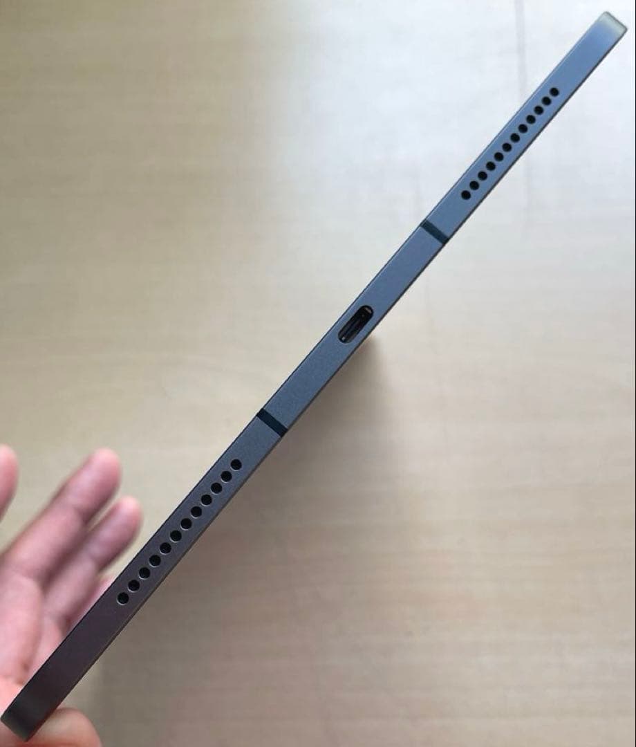 iPad Air 第5世代　Cellular グレイ　64GB 超美品 #6