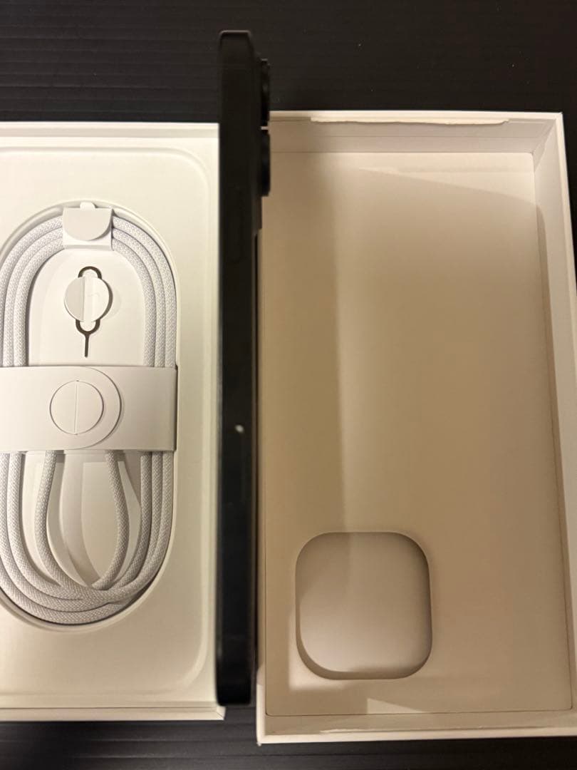 Apple iPhone 16 Pro Max 本体