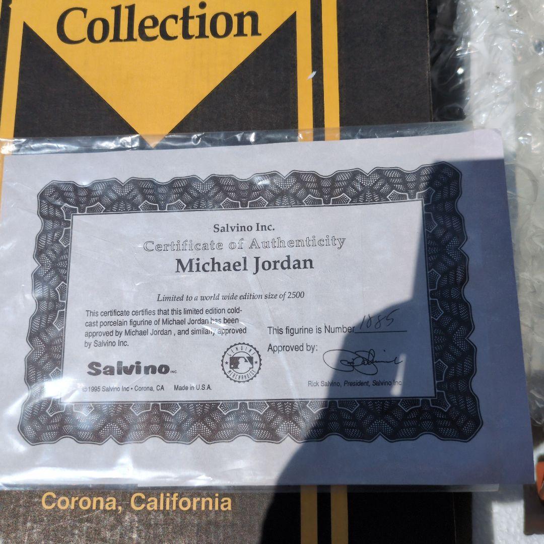 貴重　サルビノ　Michael Jordan 限定フィギュア　ナンバリングあり