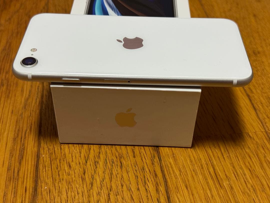 iPhoneSE第2世代 64GB SIMフリー
