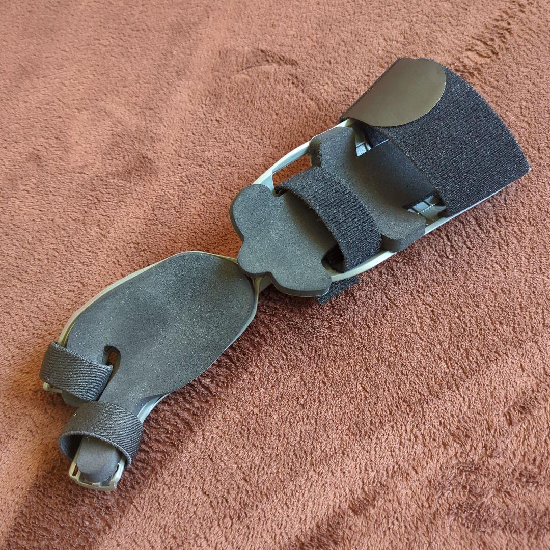 プレシジョンインパクト - ゴルフ練習器具（右きき用）