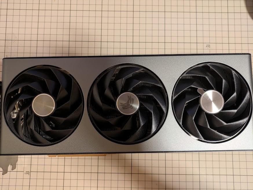 【美品】SAPPHIRE NITRO+ RadeonRX7700 XT 12GB