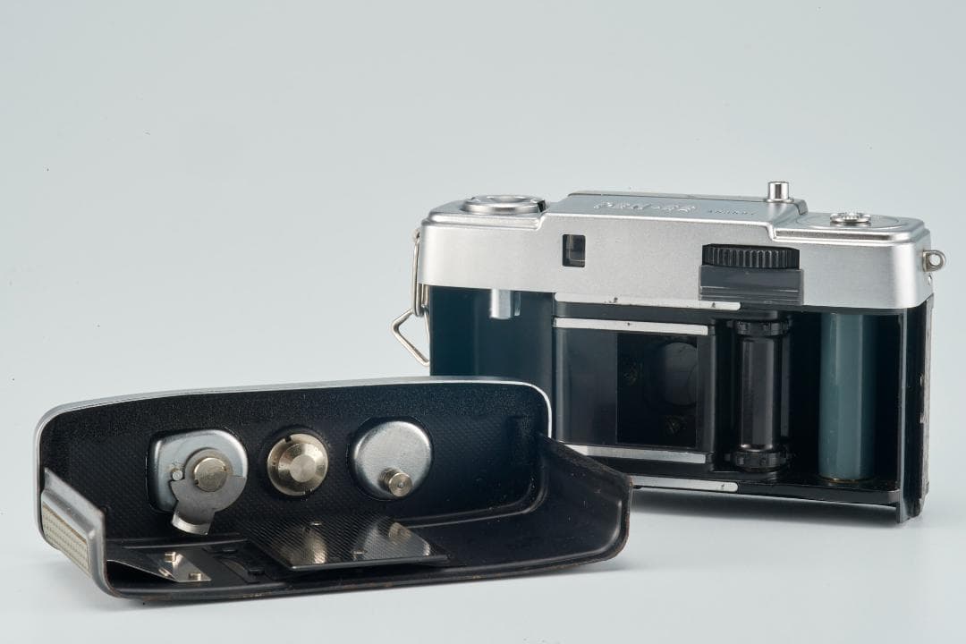 OLYMPUS PEN-EE S 35mm ハーフフレームフィルムカメラ#B3